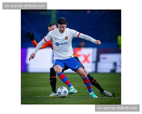 报道：莱万加练射门，巴萨全力备战三月欧冠淘汰赛及联赛关键战